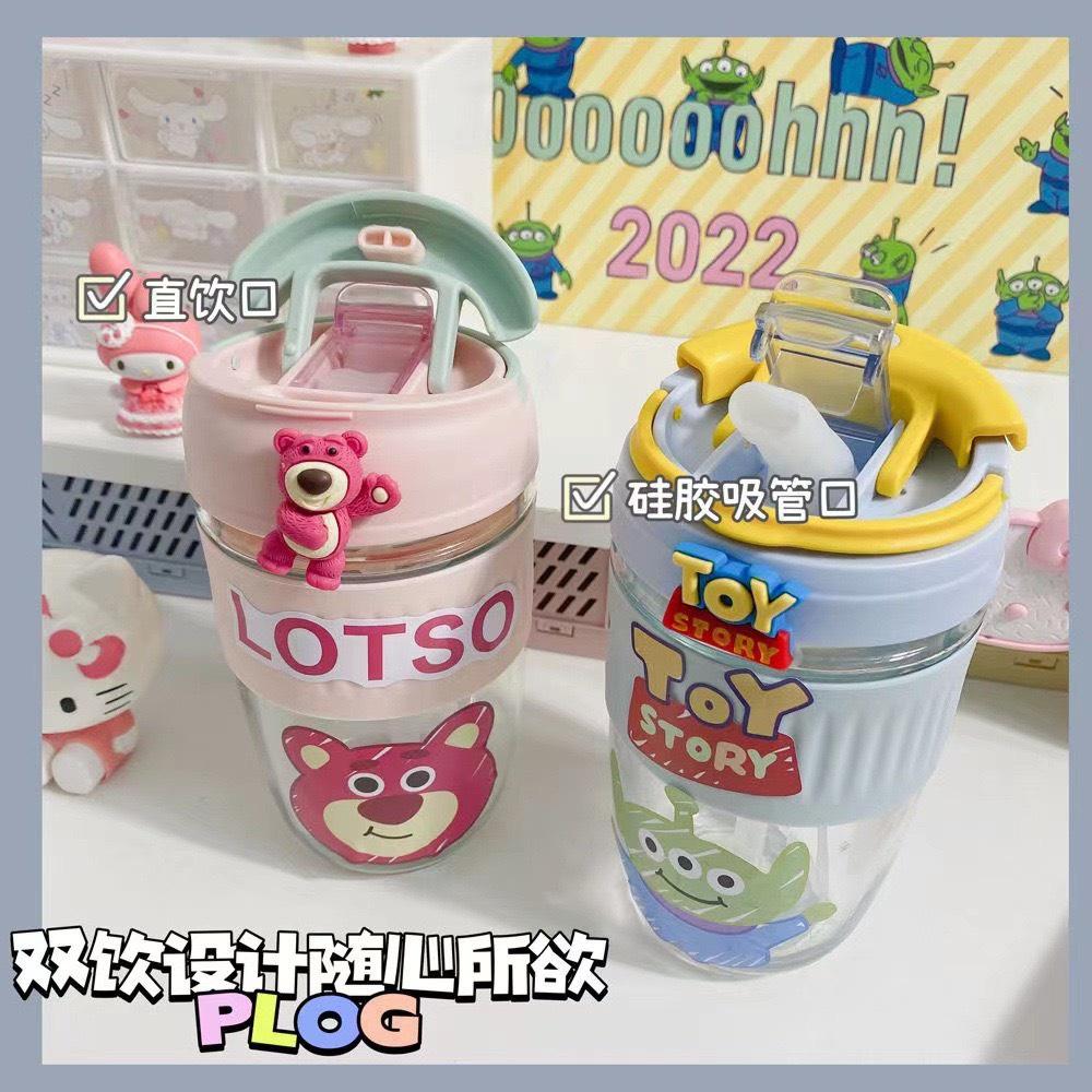 【SS玩具總動員】三眼怪玻璃咖啡杯維尼熊咖啡杯玩具總動員咖啡杯迪士尼水壺迪士尼咖啡杯 草莓熊咖啡杯咖啡杯玻璃雙飲杯帶吸管-細節圖2