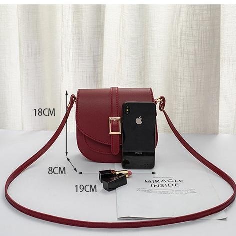 韓系馬鞍包  半圓小包包韓版小包 小資女逛街約會上班上學首選 朋友聚會 網紅熱賣款 現貨在台 旅行外出化妝品小物的好選擇-細節圖4