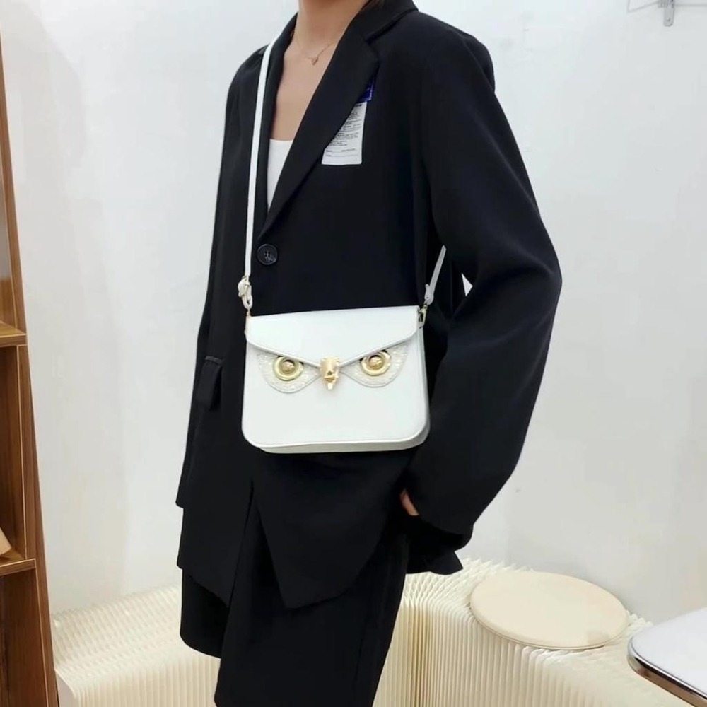 韓版卡通 搞怪貓頭鷹包 適合逛街約會上班 朋友學生同事聚會首選 現貨在台 放化妝用品 手機 筆 送禮兩相宜-細節圖2