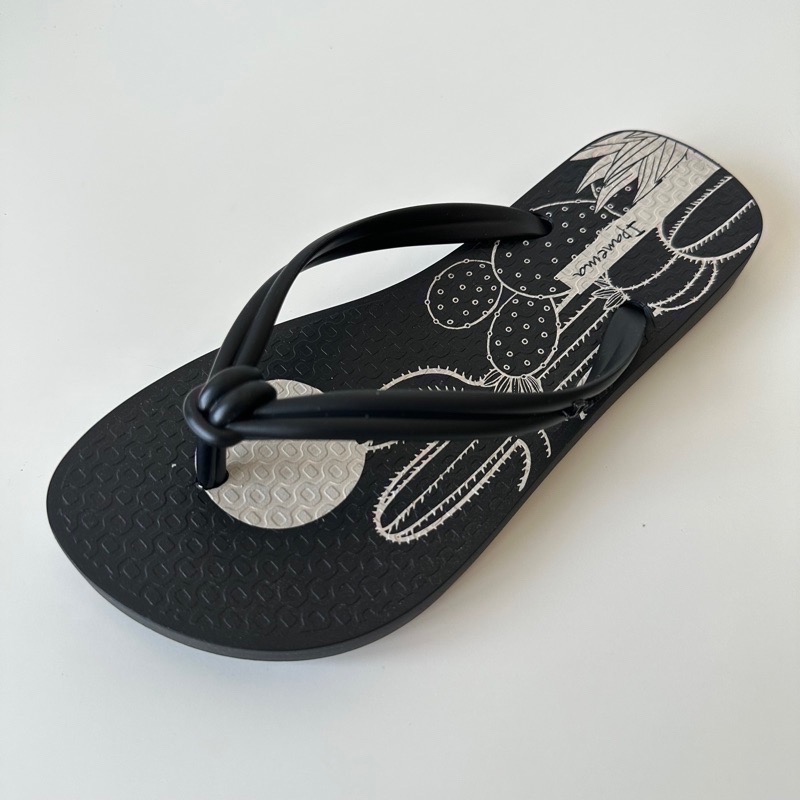 《現貨》IPANEMA ELO CHIC  ELO PRINT 女生（小日本風 扭結 噴砂面 花朵 仙人掌 夾腳拖鞋)-細節圖9