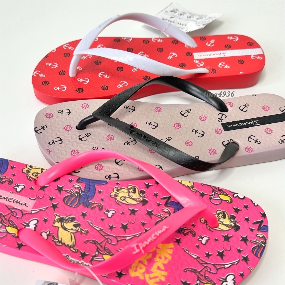 《現貨》IPANEMA ONLY WARNER PLAY 女生 拖鞋（趣味漫畫 海上風情 錨釘印花 人字夾腳拖鞋）-細節圖3