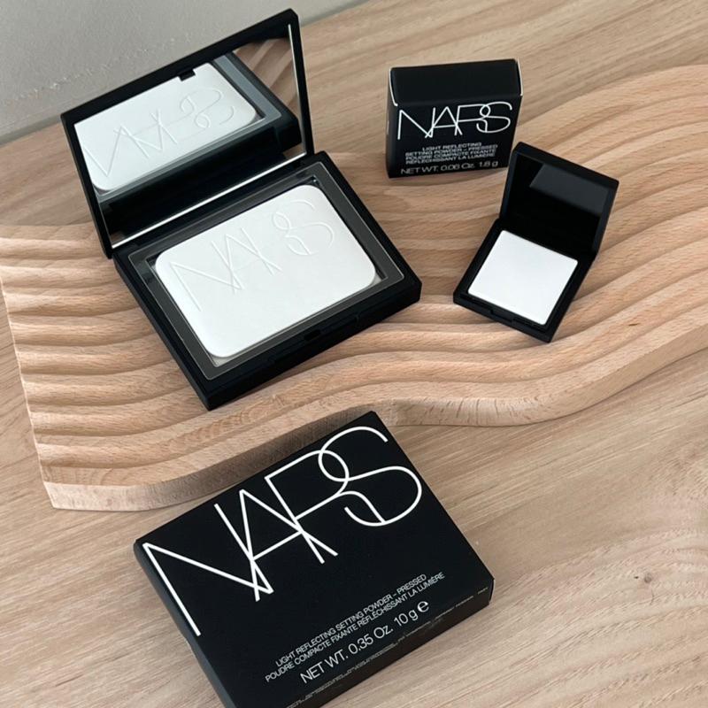 🐻[現貨✨第一名的打亮神器👑] NARS 裸光蜜粉 裸光蜜粉餅 (小白餅) 10g 小樣1.8g-細節圖5