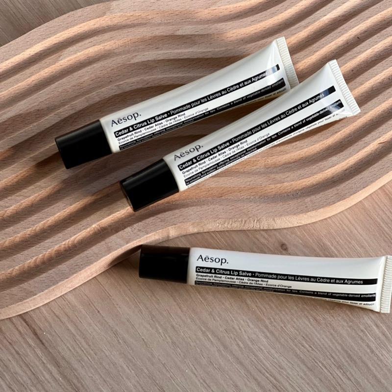🐻[現貨👄] Aesop 護唇膏 9ml 雪松橙香護唇膏 Lip Salve 護唇霜 護脣膏-細節圖3