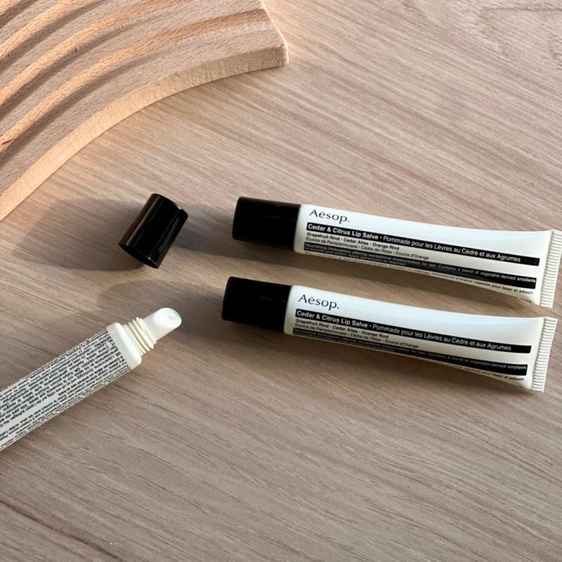 🐻[現貨👄] Aesop 護唇膏 9ml 雪松橙香護唇膏 Lip Salve 護唇霜 護脣膏-細節圖4