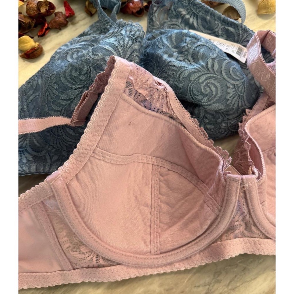 『利好』快速出貨 D罩杯 無墊款內衣➡️全包式 親膚舒適 輕薄透氣 穩定不跑👍3排扣❤️#2127-細節圖2