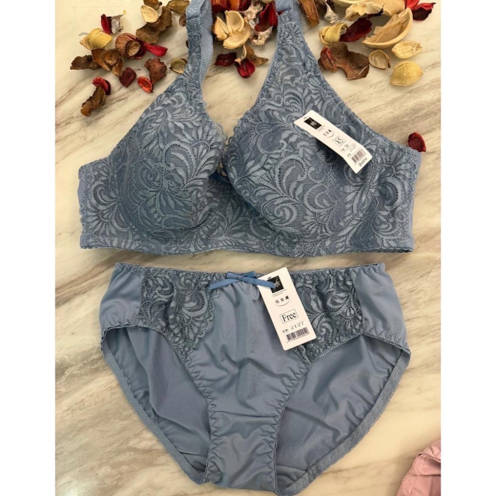 『利好』快速出貨 D罩杯 無墊款內衣➡️全包式 親膚舒適 輕薄透氣 穩定不跑👍3排扣❤️#2127-細節圖4