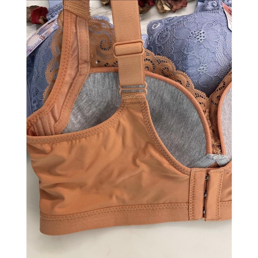 『利好』快速出貨 C罩杯 無鋼圈👍柔軟蕾絲 親膚舒適 舒適透氣‼️寬肩帶減壓設計👍#1699-細節圖4