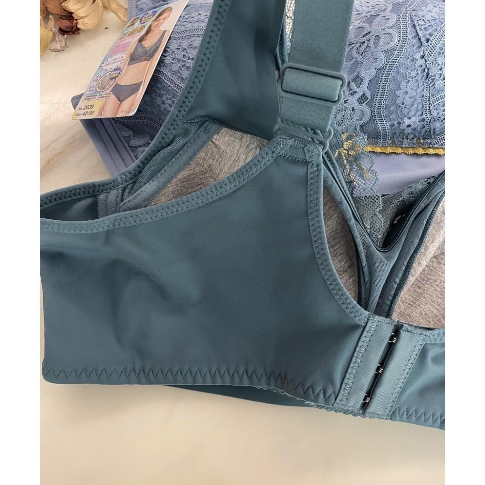 『利好』快速出貨  B.C.D無鋼圈透氣內衣 石墨烯內襯❤️薄棉輕托集中零束縛👍吸濕快乾 透氣舒適內衣#2039-細節圖5