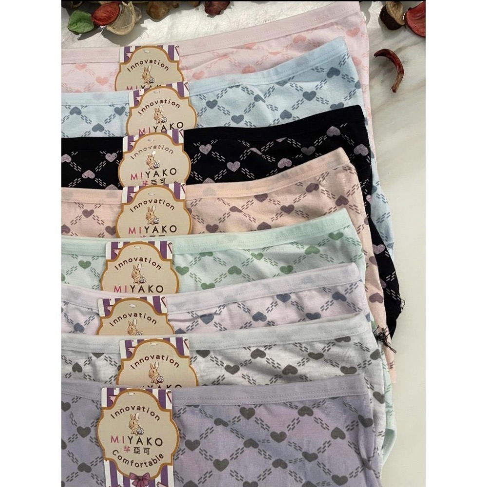 『利好』快速出貨中腰棉質內褲👉滿版愛心圖式 經典格紋少女款 學生款👍建議L尺碼❤️台灣賣家 快速出貨#9113-細節圖4