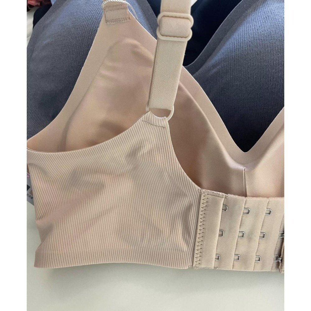 『利好』 後扣款內衣 一片式乳膠內襯➡️透氣不悶熱 不易變形👍緊實布料 不鬆垮👍穩定高 質感好 簡約時尚#2218-細節圖3