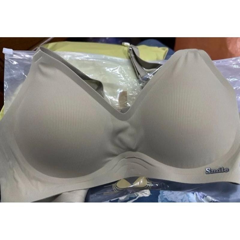 『利好』 後扣款內衣 一片式乳膠內襯➡️透氣不悶熱 不易變形👍緊實布料 不鬆垮👍穩定高 質感好 簡約時尚#2218-細節圖8