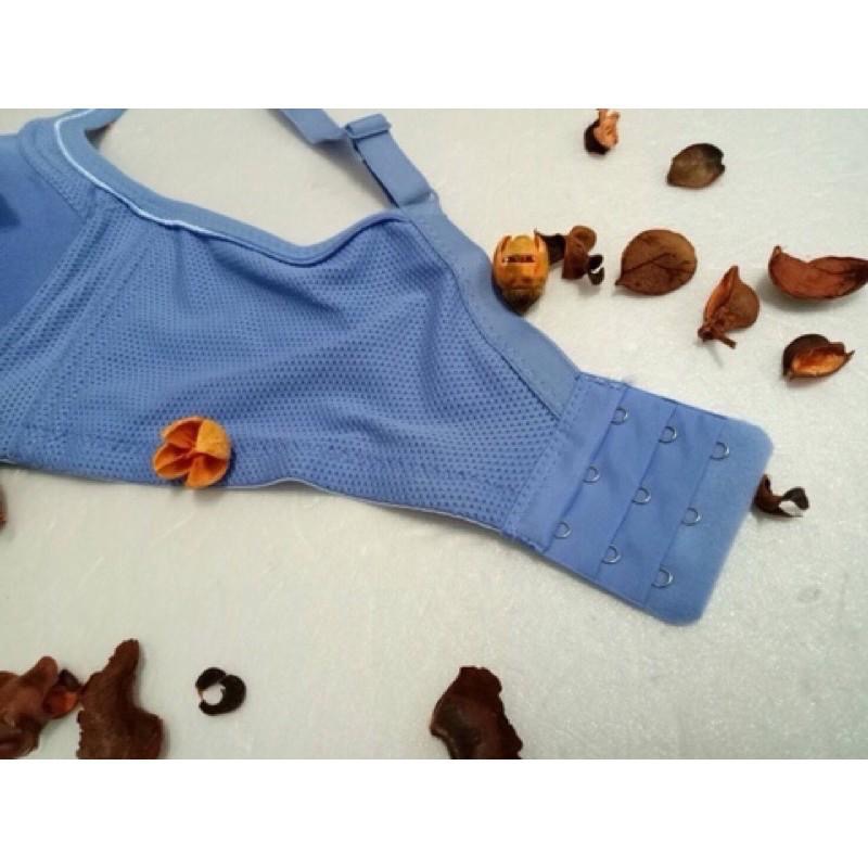 『利好』快速出貨 無鋼圈C罩杯無痕素面內衣👙立體薄襯 斜邊加高 透氣網眼背料 夏天穿不悶熱唷👍3排扣#8931-細節圖2