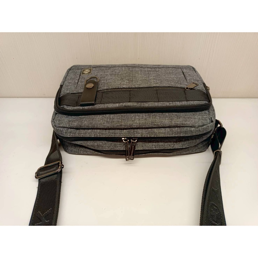 Spy walk 肩背包 斜背包 側背包 防潑水 /中款-細節圖7