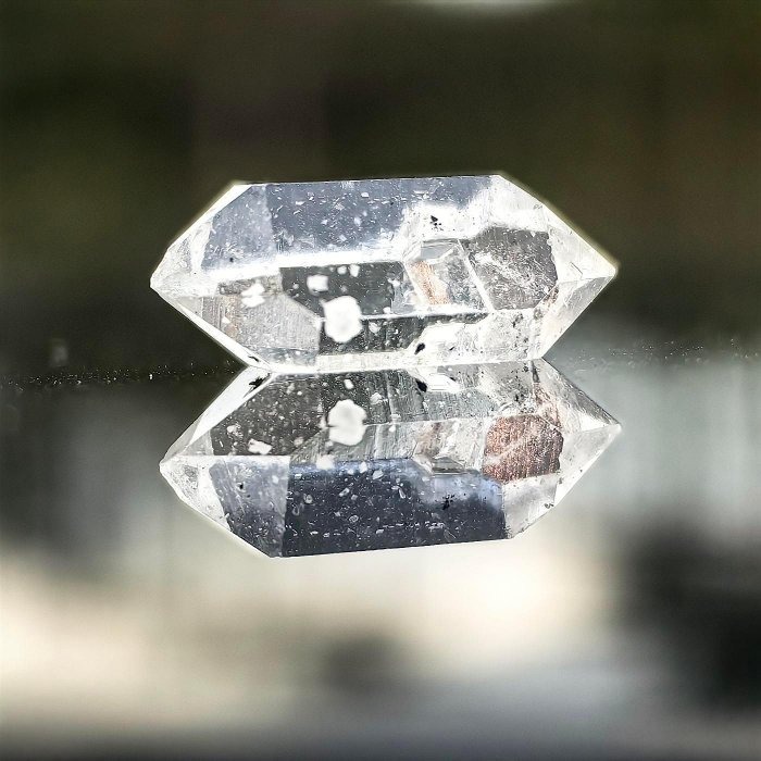 ╭＊一圖一物＊╮ 天然閃靈鑽原礦 長19mm 水晶 礦石 晶礦-細節圖3