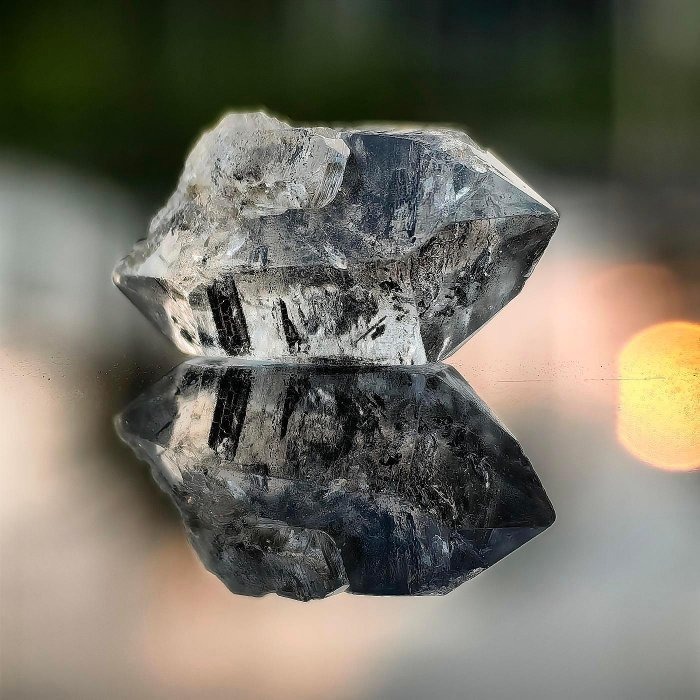 ╭＊一圖一物＊╮ 天然閃靈鑽原礦 長24.5mm 水晶 礦石 晶礦-細節圖2