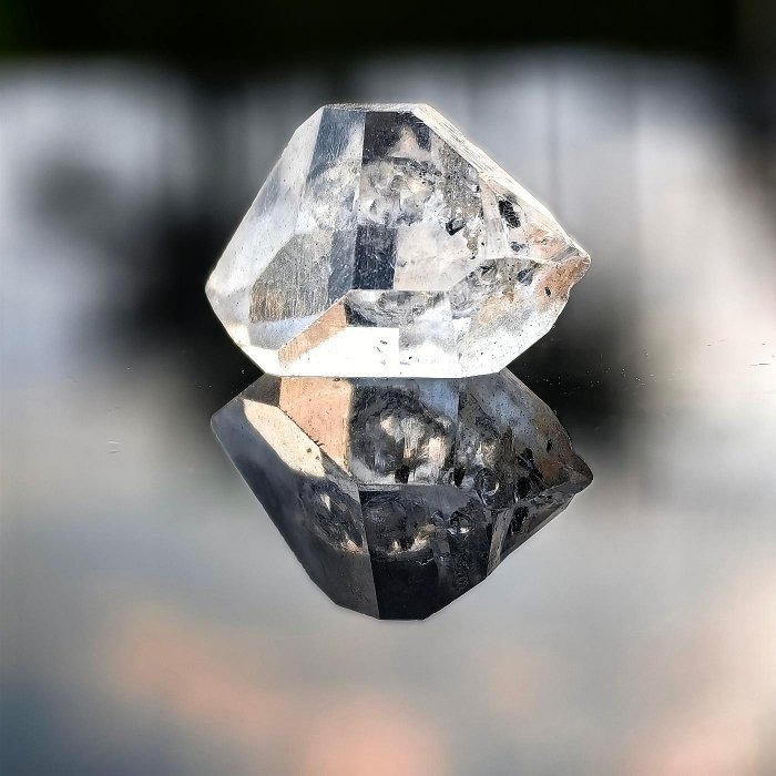 ╭＊一圖一物＊╮ 天然閃靈鑽原礦 長23.5mm 水晶 礦石 晶礦-細節圖2