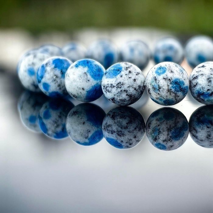 ╭＊一圖一物＊╮天然K2 Blue 寶石手串9.7mm 手圍16.5 水晶 礦石 能量礦-細節圖2