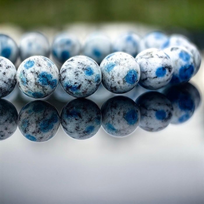 ╭＊一圖一物＊╮天然K2 Blue 寶石手串9.7mm 手圍16.5 水晶 礦石 能量礦-細節圖3