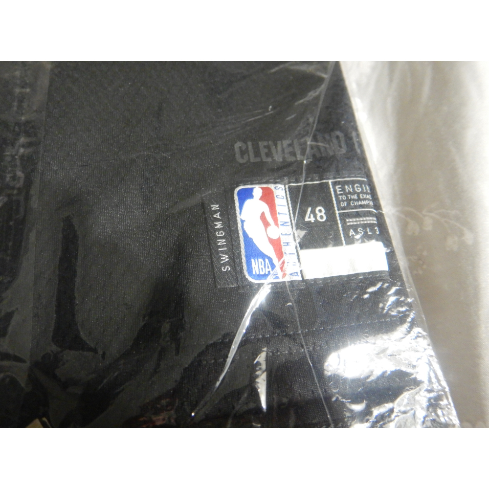 nike 克里夫蘭騎士 大C 黑金球衣+ #45 咪秋 全新含吊尺寸L-細節圖2