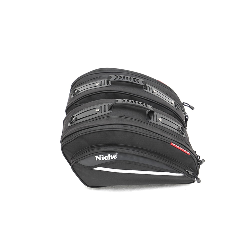 尺寸: 45 cm  x 23 cm x 17~24 cm