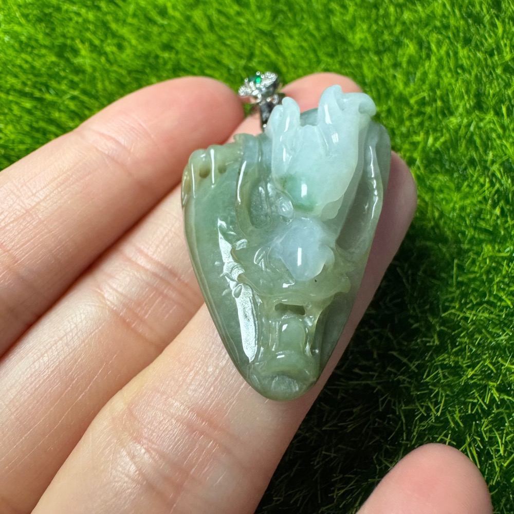 [ 特價出清] 天然緬甸 A 貨翡翠 小龍牌 俏色巧雕 白龍 雙彩-細節圖4