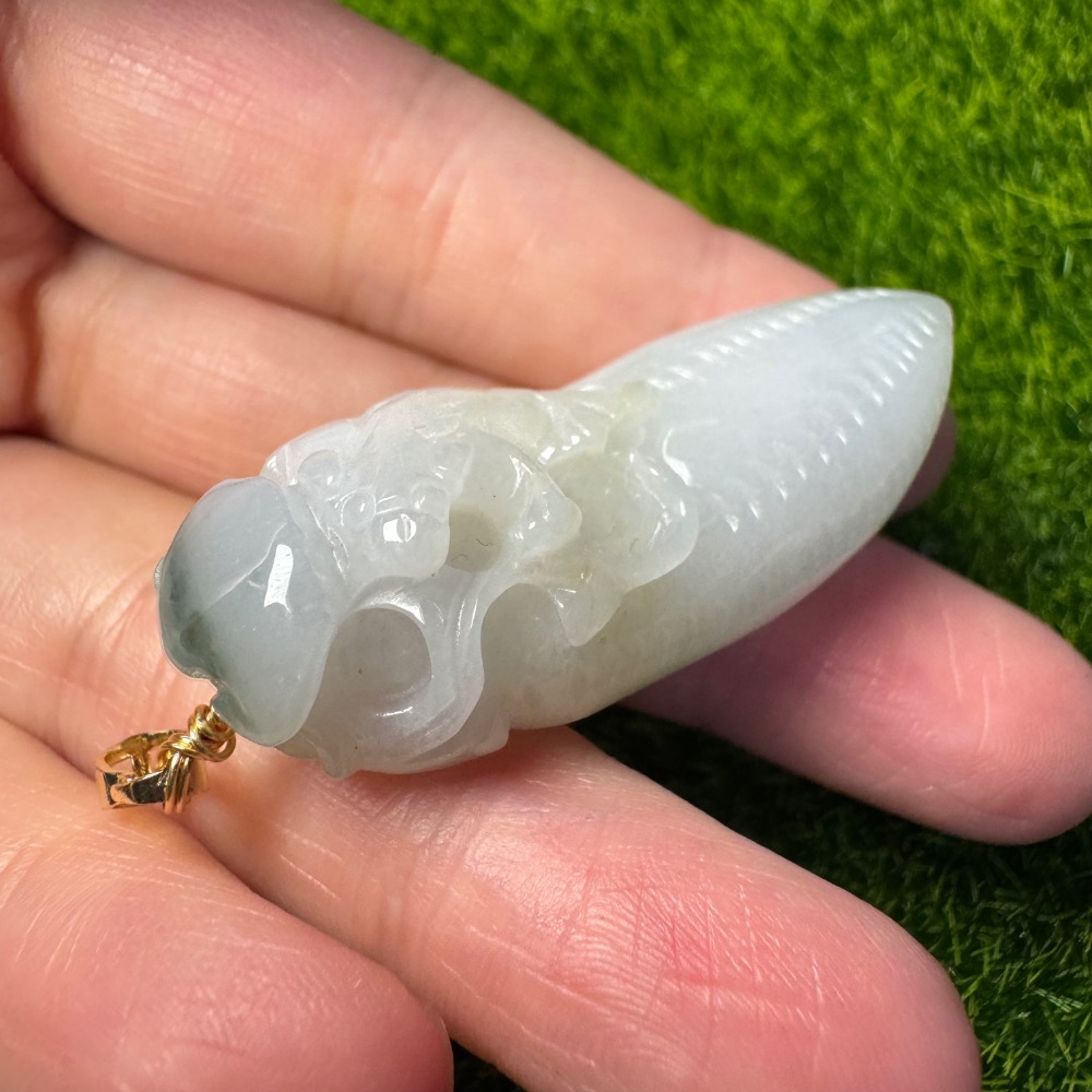 [ 特價出清] 天然緬甸 A 貨翡翠  福瓜 特色件 如意 圓潤飽滿 立體雕功-細節圖2