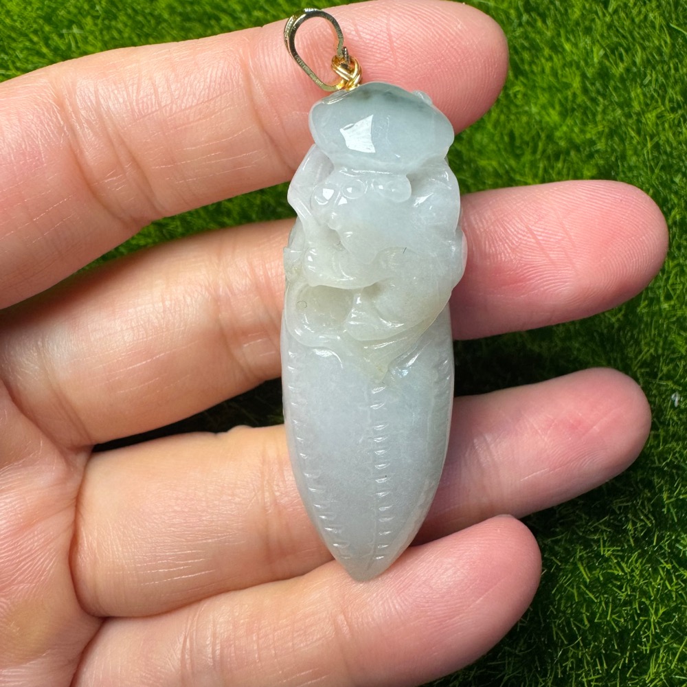 [ 特價出清] 天然緬甸 A 貨翡翠  福瓜 特色件 如意 圓潤飽滿 立體雕功-細節圖3