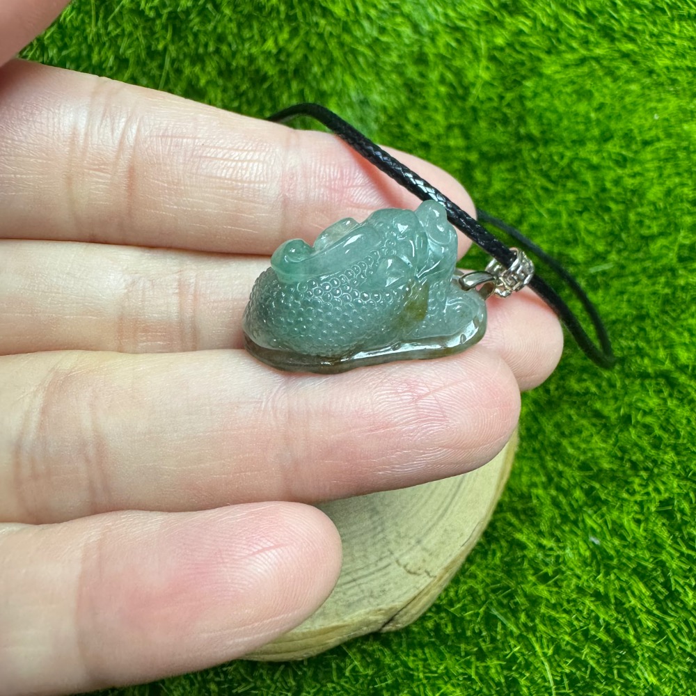 [ 收藏精品] 天然緬甸 A 貨翡翠 藍水帶冰黃翡 三腳金蟾 招財墜 含 s925 銀扣-細節圖7