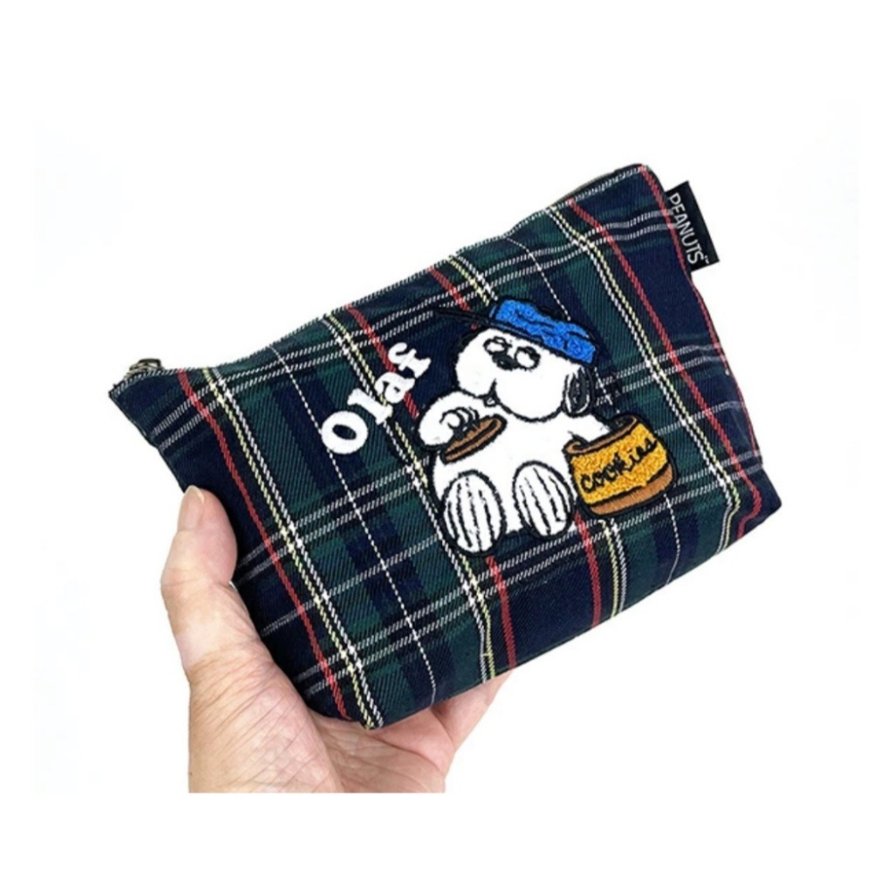 ＊DDJP小舖＊日本正版 snoopy史努比 歐拉夫 刺繡船型拉鍊包 素面款 英倫格紋款 化妝包 拉鍊包 收納小包 收納-細節圖7