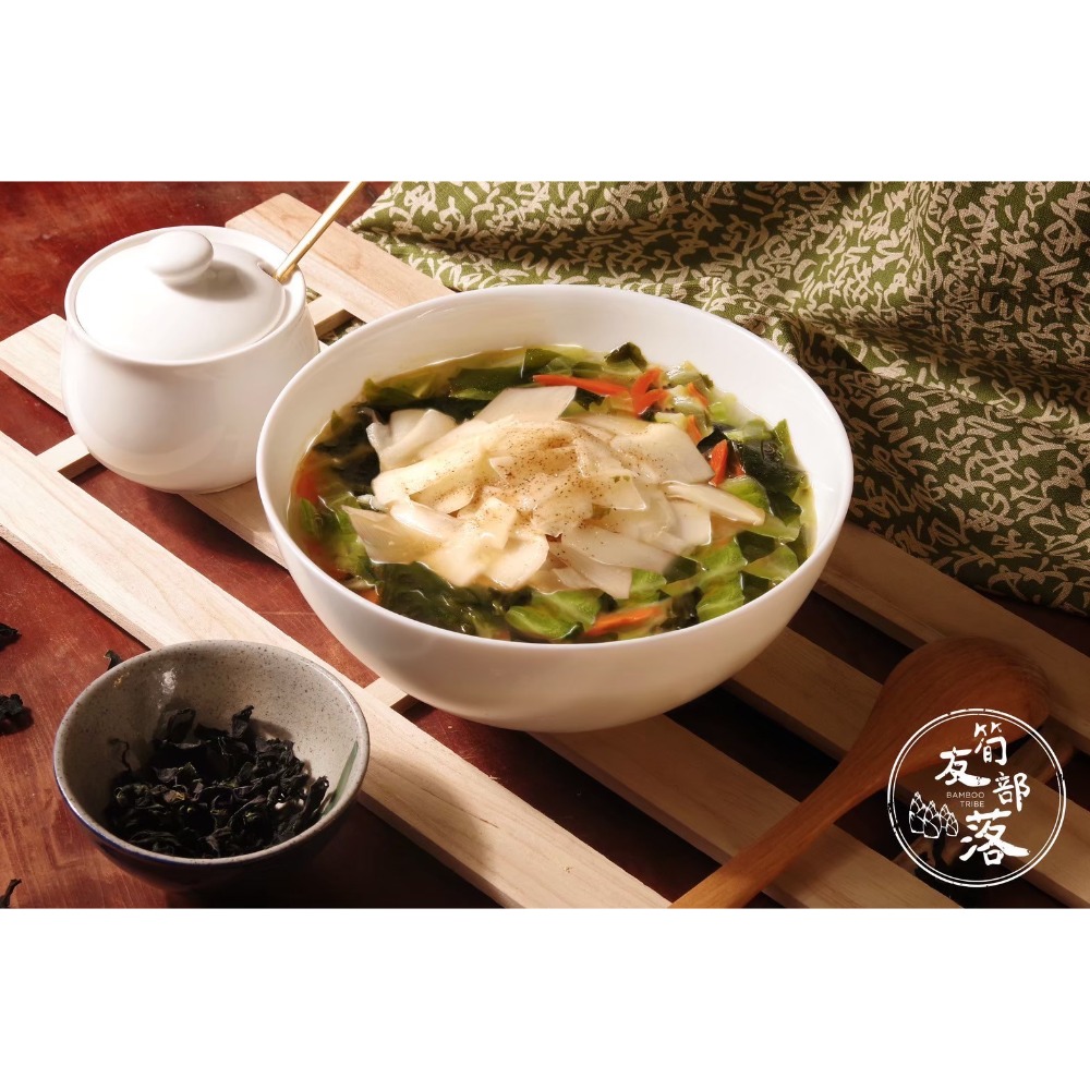鮮嫩筍茸海帶芽湯（全素可食）-細節圖2