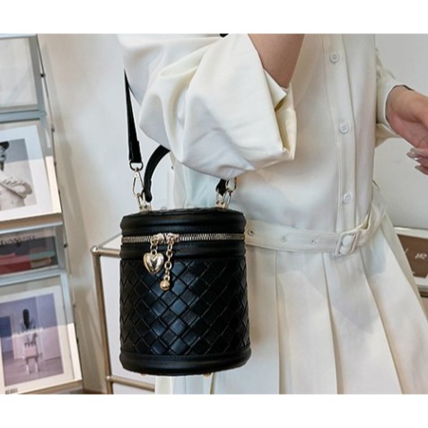 🎀 2025春季新款・韓系質感水桶包 🎀-細節圖2