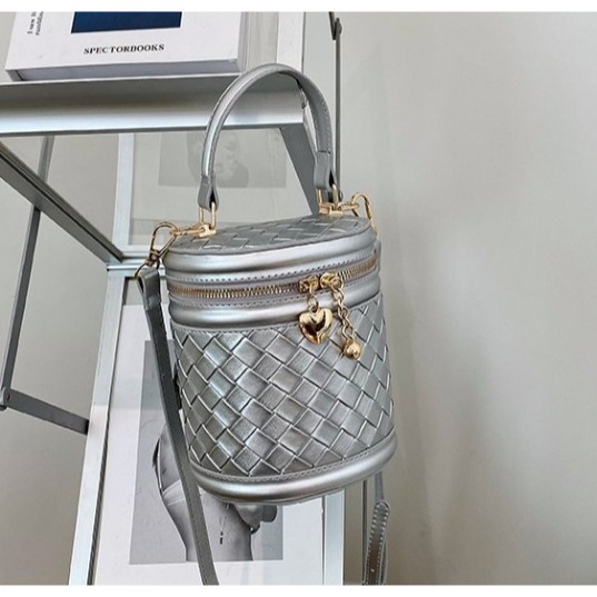 🎀 2025春季新款・韓系質感水桶包 🎀-細節圖4