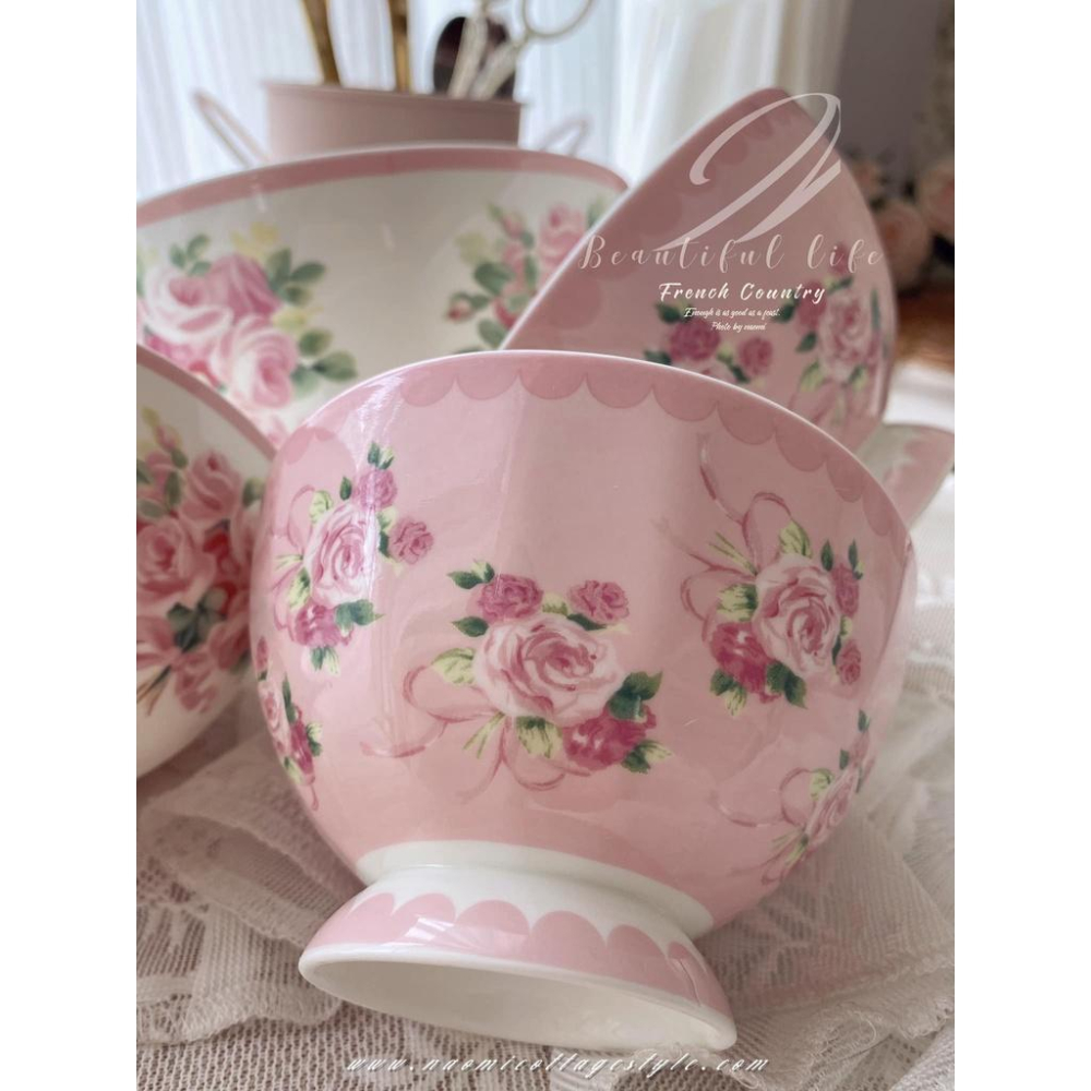 🎀《現貨》玫瑰瓷碗，復古玫瑰蝴蝶結大碗與小飯碗組 飯碗 餐具 小碗 吃飯碗 麵碗 湯碗 碗公 沙拉碗-細節圖3