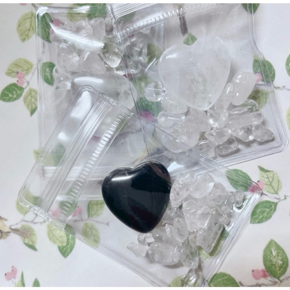 🤍淨化石🖤愛心能量礦石 白水晶 黑曜石 尺寸約2*2公分 隨身攜帶 放包包放口袋淨化磁場-細節圖2