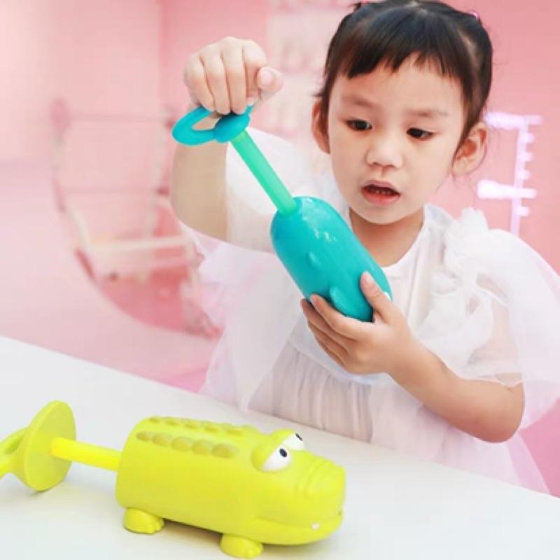 2020新款 抽拉式水槍/ $100洗澡玩具 兒童水槍 鱷魚鯊魚抽壓式水槍 水炮 蜘蛛人水槍 麵包超人水槍 兒童玩水槍-細節圖5