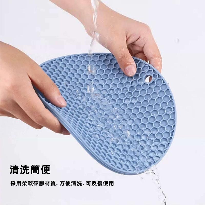 🔴現貨【圓型隔熱墊】蜂窩防水桌墊 隔熱墊 矽膠餐墊 餐墊 盤墊 鍋碗防滑墊 廚房桌墊 止滑墊 鍋墊 杯墊-細節圖5