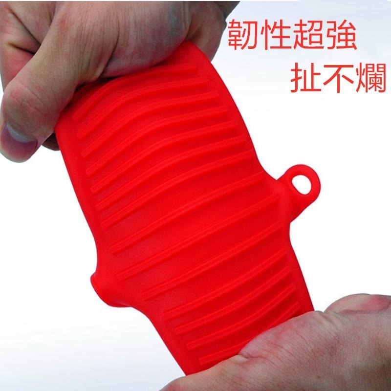 🔴現貨【矽膠防燙手套】矽膠隔熱夾 烘培手套夾 防套手夾 矽膠手套 防燙夾 廚房用品  隔熱手套 手夾 矽膠手套 烘焙-細節圖6