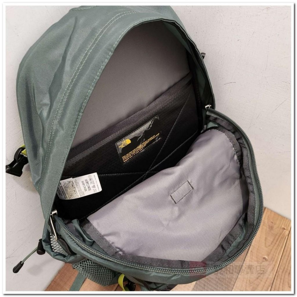 -滿3000免運-[雙和專賣店] THE NORTH FACE 30L 15吋多功能電腦背包/3KYJ/鴨綠-細節圖4