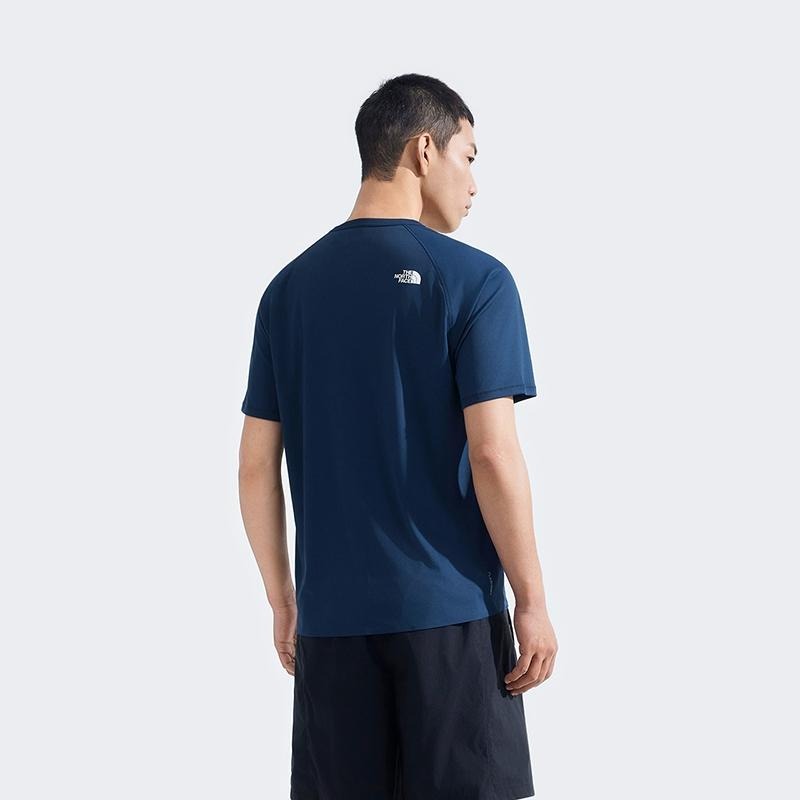 -滿3000免運-[雙和專賣店]THE NORTH FACE 男 快乾涼感防曬短袖T恤/87W7/SUMMIT藍-細節圖5