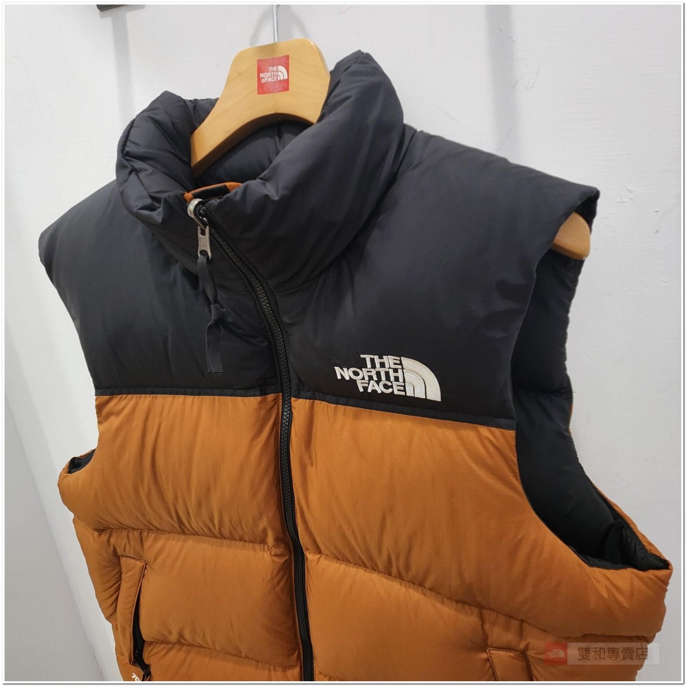 -滿3000免運-雙和專賣店【經典復刻】THE NORTH FACE1996 Nuptse羽絨背心/3JQQ/棕黑-細節圖6