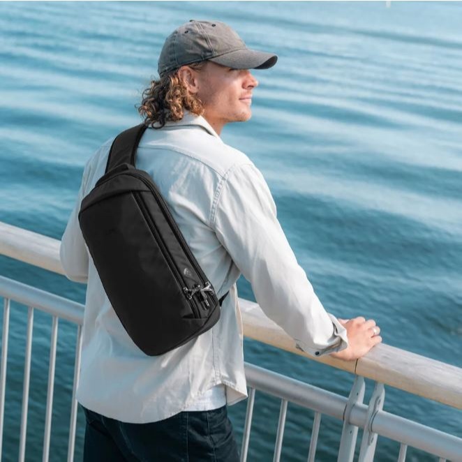 [雙和專賣店]Pacsafe® V Tech 防盜斜背包 胸背包 10L/60221130/黑-細節圖2