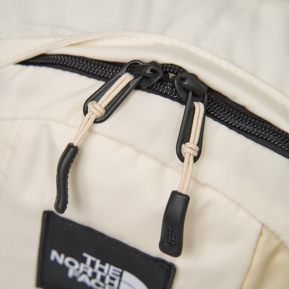 [雙和專賣店] THE NORTH FACE 12L 休閒後背包/8GJJ/沙白-細節圖10