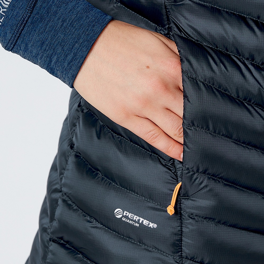 (女)【RAB】Cirrus Vest 保暖背心(剩12號)-黑 RQIO67BL-細節圖4