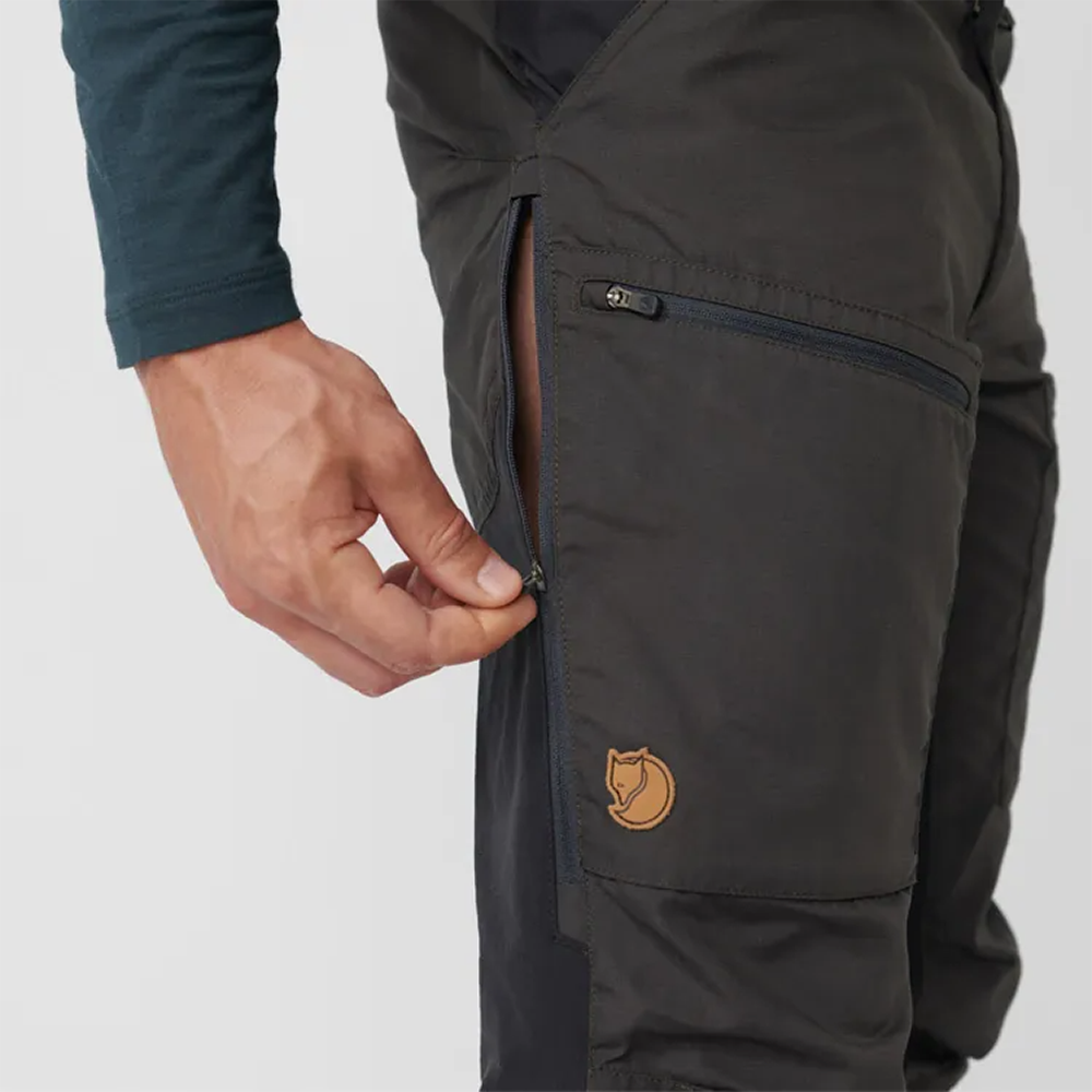 (男)【北極狐Fjallraven】Abisko Lite 拼接彈性長褲-深橄欖 82890R-633-633-細節圖2