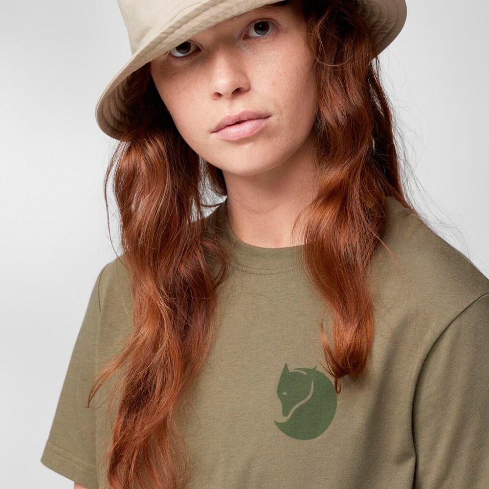 (女)【北極狐Fjallraven】Fox Boxy Logo 短袖T恤-綠 87153-620-細節圖4