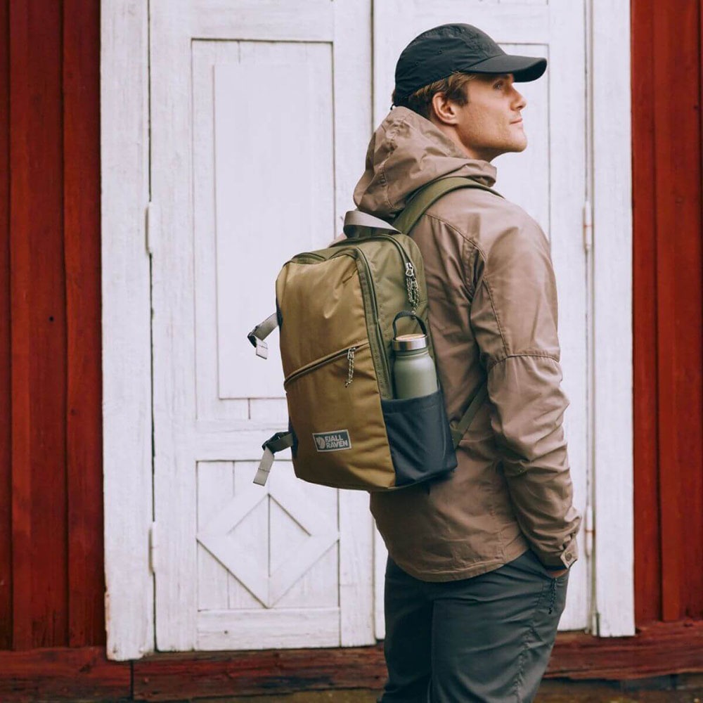 【北極狐Fjallraven】Vardag Backpack 17L後背包-煤炭黑/綠黏土 23200300-細節圖9