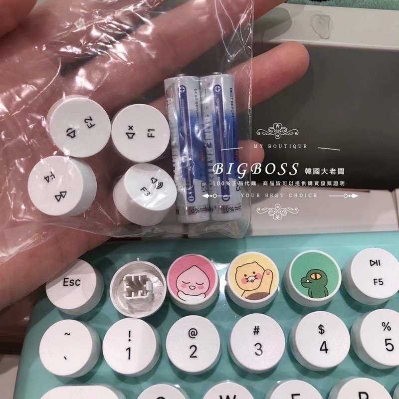 現貨 𝒃𝒊𝒈𝒃𝒐𝒔𝒔ᵏᵒʳᵉᵃ 韓國正品 KAKAO FRIENDS 🇰🇷 復古無線圎型按鈕鍵盤-細節圖2