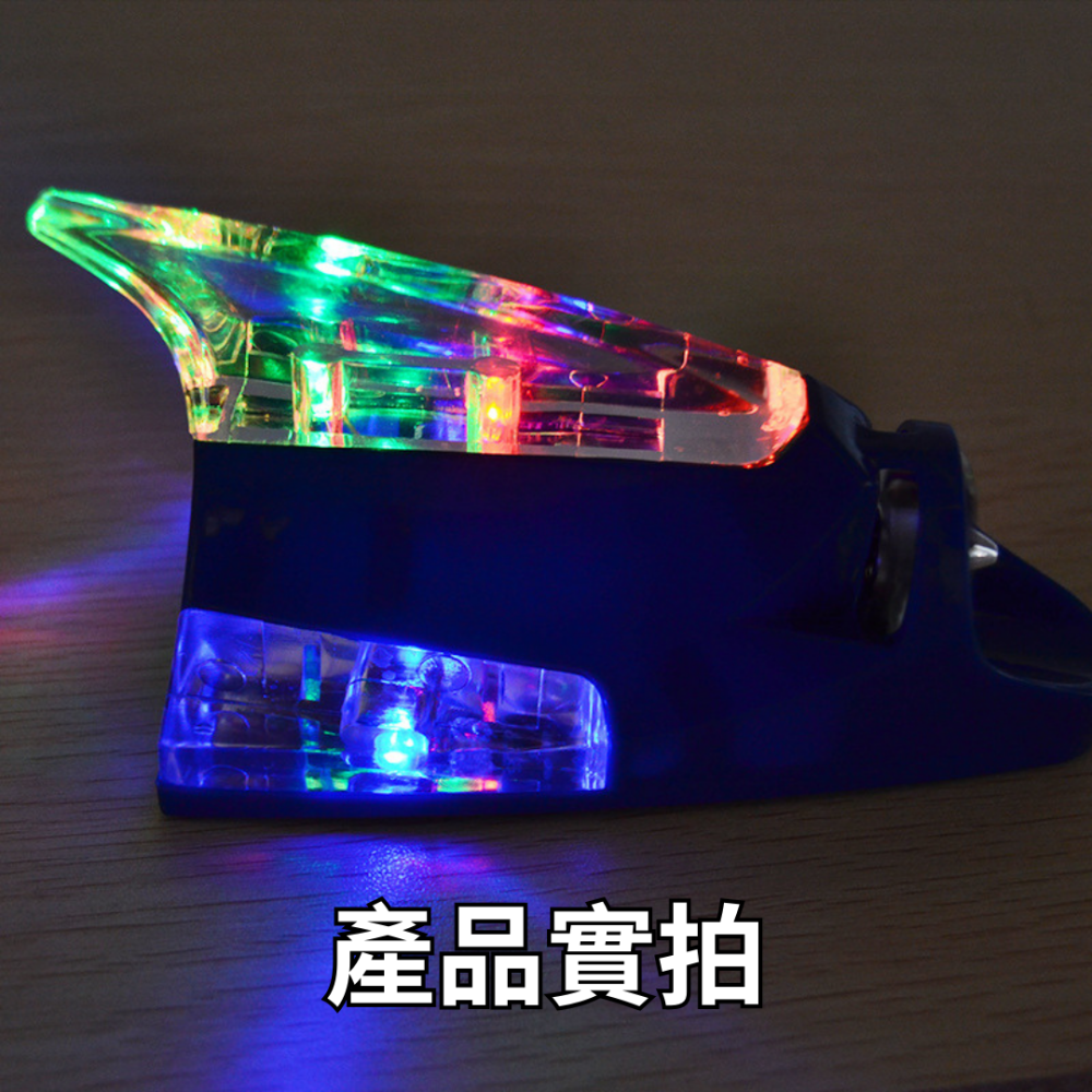 二代新款 鯊魚鰭警示燈 隔日到貨🔥 爆閃燈 贈無痕貼 LED燈 鯊魚裝飾天線 汽車天線 風力發電 警示燈 防追尾警示燈-細節圖3