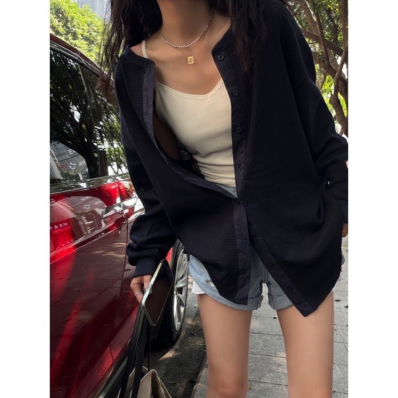 現貨 實拍LOVE MOM華夫格肌理感隨性排釦開襟上衣啾咪史派克黑妞私藏-細節圖6