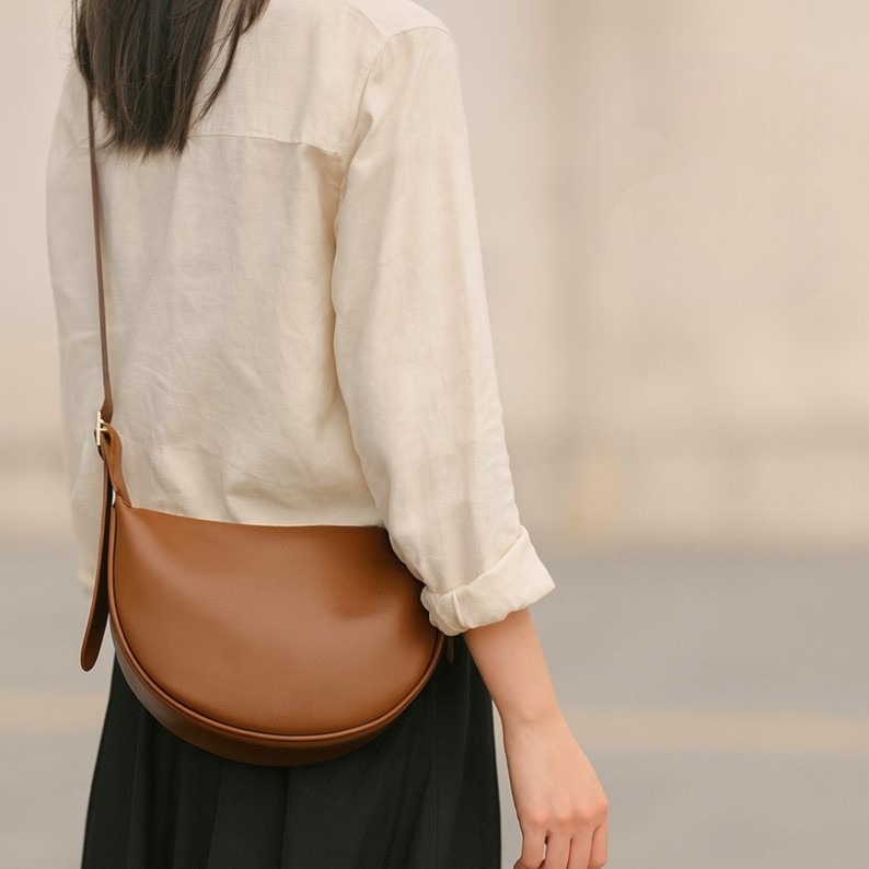 百搭單肩包 月牙包 水餃包 包包 包包女 餃子包 馬鞍包 單肩包 側背包 流浪包 斜背包 半月包 腋下包 女包 斜背包-細節圖6